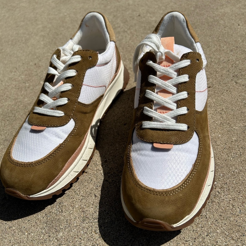 Madewell Women’s Brown and White Sneakers